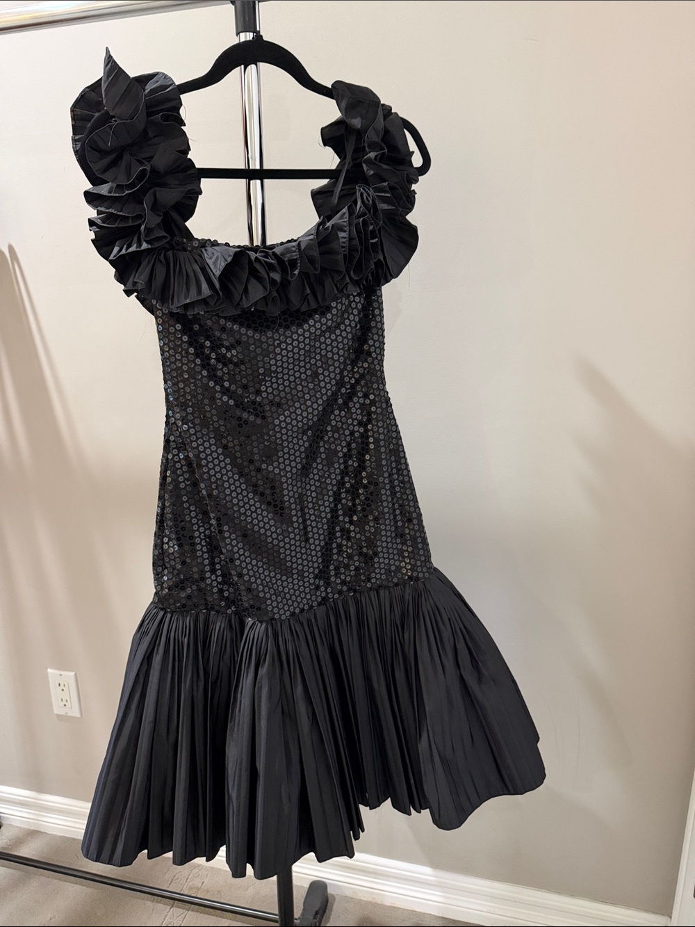 Victor Costa Black Ruffled Sequin Cocktail Dress